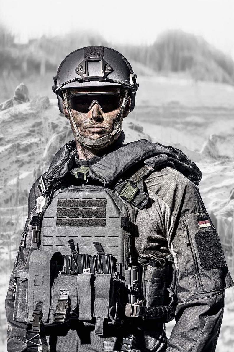 uvex apache spec Militär-Schutzbrille - EN 166 & STANAG 2920-4296 - Schießbrille + Etui + 3 verschiedene Scheiben (Bild 3)