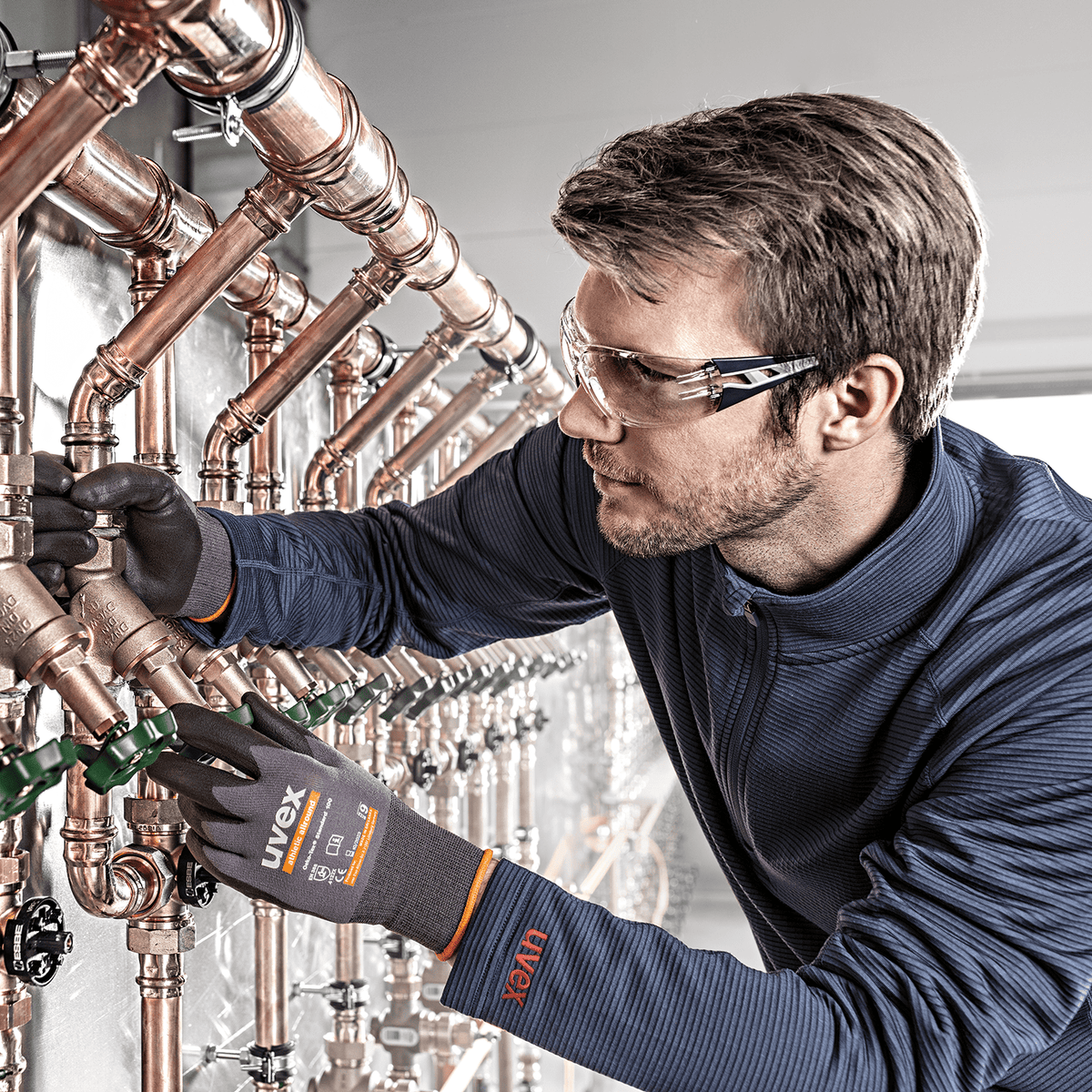 uvex pheos Schutzbrille mit supravision excellence Beschichtung